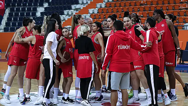 Arnavutluk hazırlığı sürüyor

