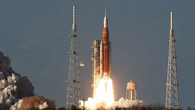 Artemis II'de kritik geçiş: Orion Ay'ın etki alanına girdi