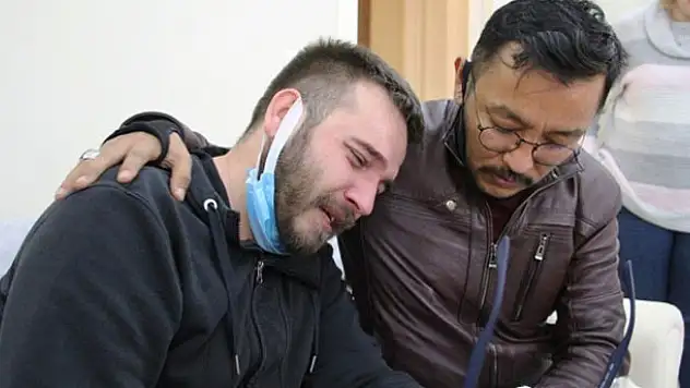Asansör yüzünden darp edilen gazi gözyaşlarını tutamadı