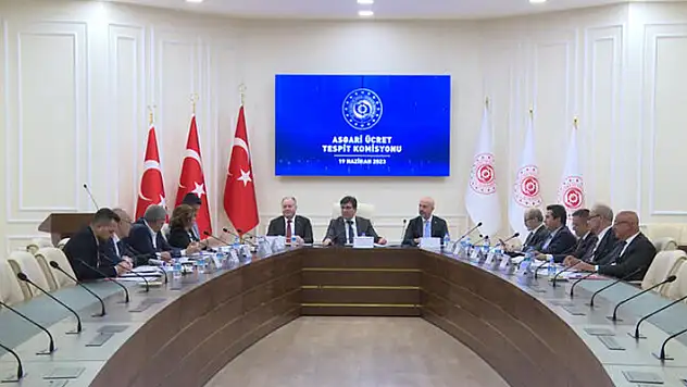 Asgari ücrette ikinci toplantı sona erdi! İşci temsilcisinden ilk açıklama geldi 
