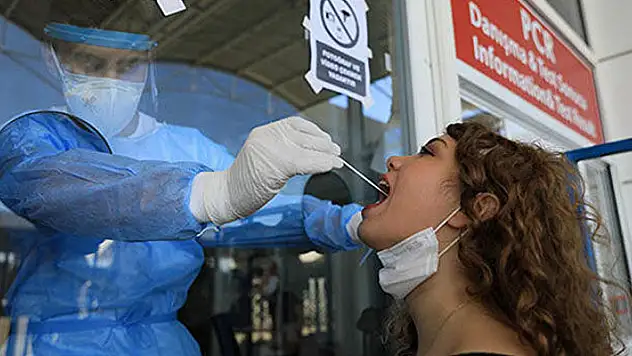 Aşısızlar için getirilen test zorunluluğu kaldırıldı
