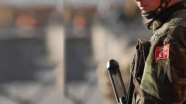 Askere mayınlı saldırı: Ölü ve yaralılar var!