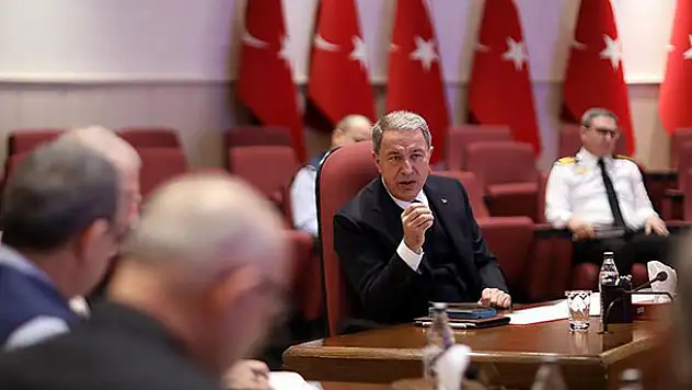 Askeri okullar tatil edildi!