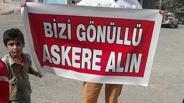 Askerlik şubeleri dolup taştı