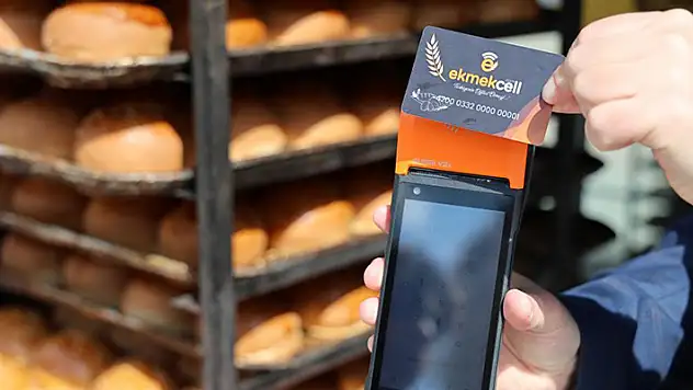 Askıda ekmeğin dijital hali, Konya'da hayır köprüsü olmaya devam ediyor
