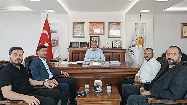 ASRİAD'dan Başkan Munlafalıoğlu'na ziyaret