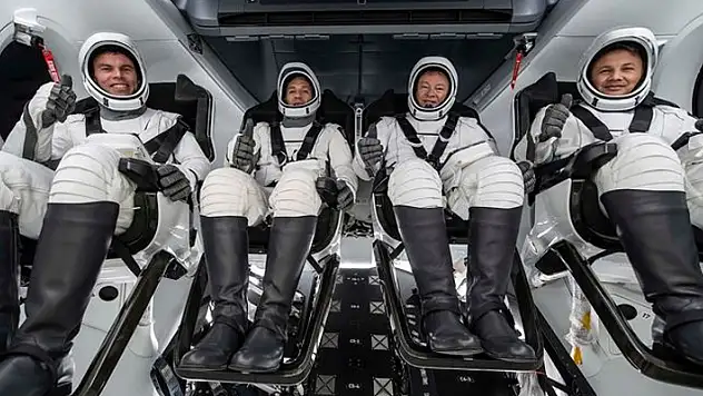 Astronot Gezeravcı'nın dönüş yolculuğu başladı
