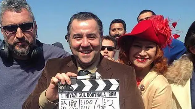 Ata Demirer filmin ardından soluğu Bodrum'da aldı