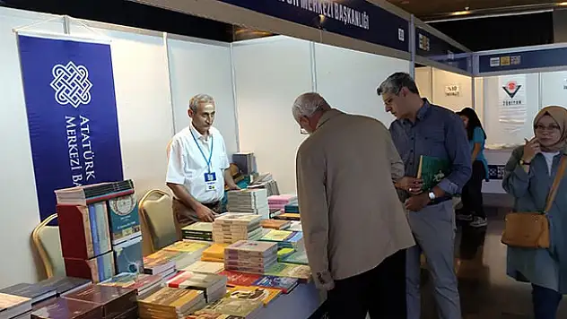 Atatürk Kültür Merkezi Başkanlığı yayınları Konya'da kitapseverlerle buluşuyor