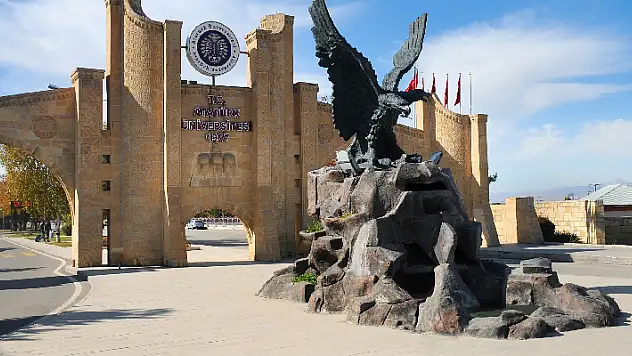 Atatürk Üniversitesi sözleşmeli personel alacak
