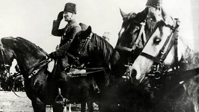 Atatürk ve Büyük Taarruz'un bilinmeyen fotoğrafları