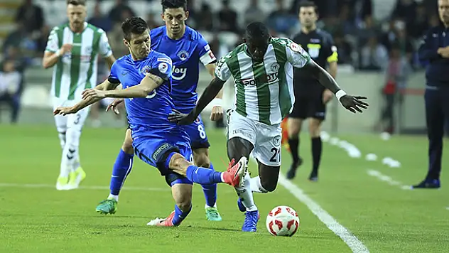 Atiker Konyaspor: 1 - Kasımpaşa: 0 (İlk yarı)