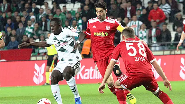 Atiker Konyaspor: 2 - Sivasspor: 1 (İlk yarı)