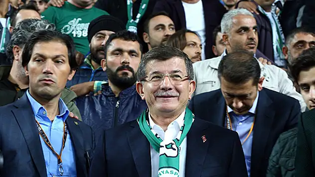 Atiker Konyaspor - Braga maçında Davutoğlu sürprizi