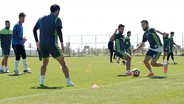 Atiker Konyaspor'da Adanaspor maçı hazırlıkları