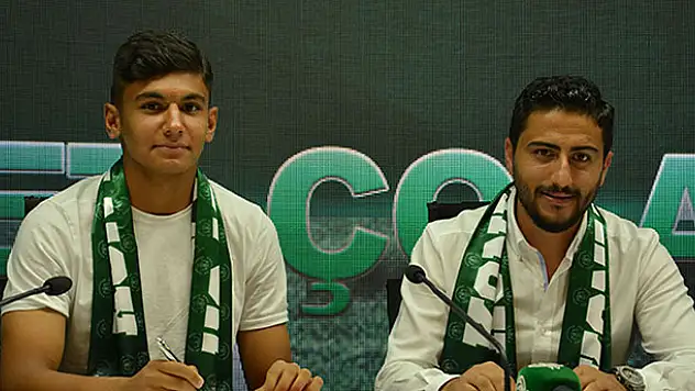 Atiker Konyaspor'da çifte imza!