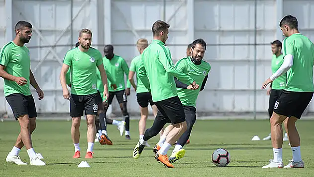 Atiker Konyaspor'da Göztepe maçı hazırlıkları
