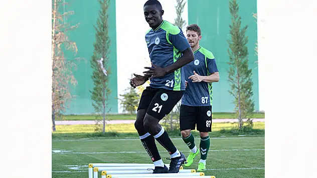 Atiker Konyaspor'da, Trabzonspor maçı hazırlıkları başladı