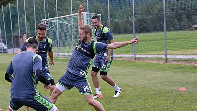 Atiker Konyaspor'da transfer askıda