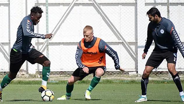 Atiker Konyaspor, Galatasaray maçı hazırlıklarını sürdürüyor