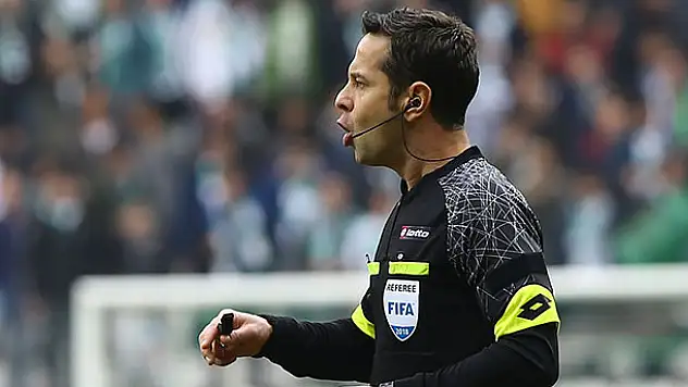 Atiker Konyaspor hakeme tepki gösterdi!