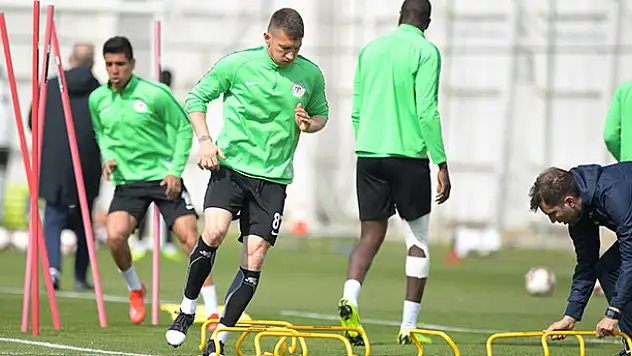 Atiker Konyaspor, M.Başakşehir hazırlıklarına devam ediyor