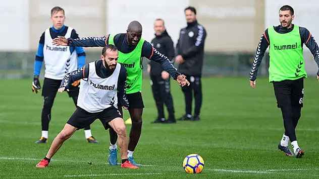 Atiker Konyaspor taktik çalıştı