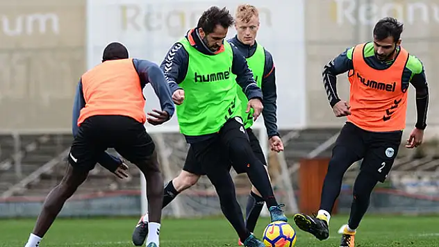 Atiker Konyaspor, Trabzonspor maçı hazırlıklarını sürdürüyor 
