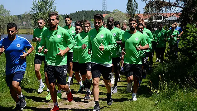 Atiker Konyaspor'un Bolu kampı başladı