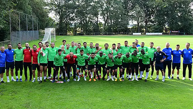 Atiker Konyaspor'un Hollanda kampı başladı