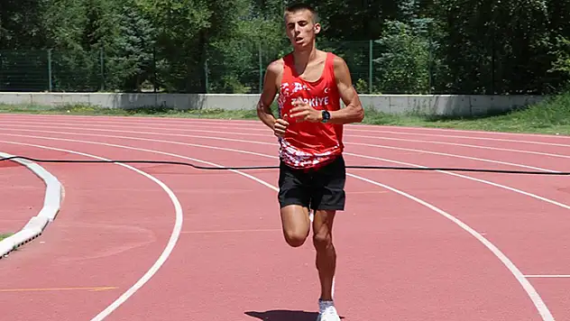 Atletizmde 2 Türkiye rekoru kırıldı
