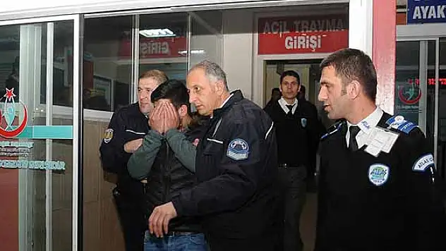 Av tüfeğiyle annesini öldürdü