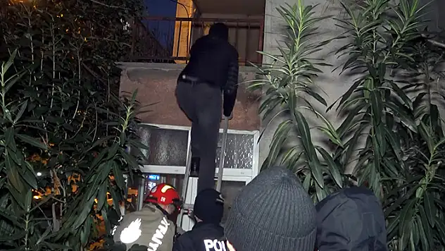 Avcılar'da emekli öğretmenin cansız bedeni çöp evinde bulundu

