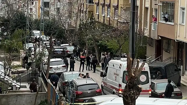 Avcılar'da koca dehşeti: Eşini silahla vurarak öldürdü
