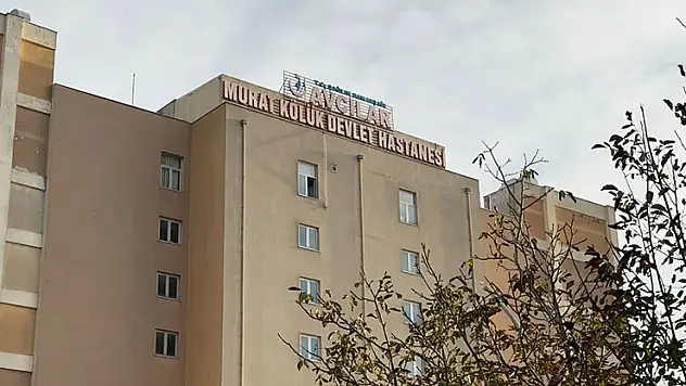 Avcılar'da tavuk pilav yiyen 8 kişi hastanelik oldu