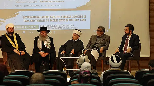 Avrupa Müslüman Forumu, İsrail'in Gazze soykırımına karşı Şanlıurfa'da toplantı düzenledi