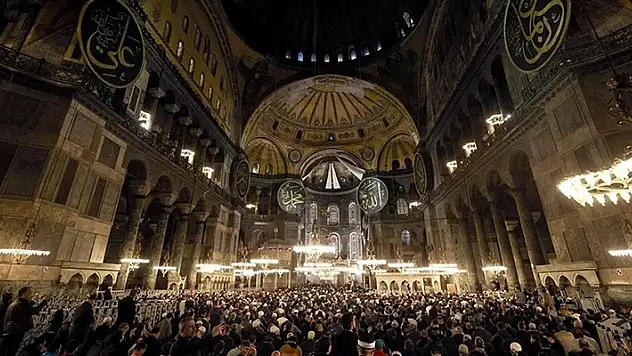 Ayasofya Camisi'nde İstanbul'un fethi programı düzenlendi
