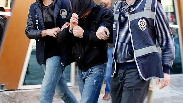 Aydın'daki göçmen kaçakçılığı operasyonunda 2 kişi tutuklandı