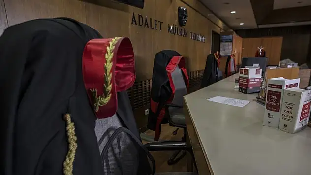 Aydın'da eşini öldürüp trafik kazası süsü veren kocaya ağırlaştırılmış müebbet hapis istemi