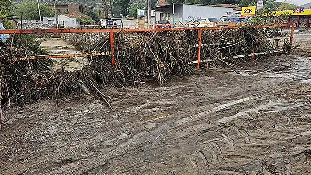 Aydın'da sağanak sele neden oldu: 2 ölü, 2 kayıp

