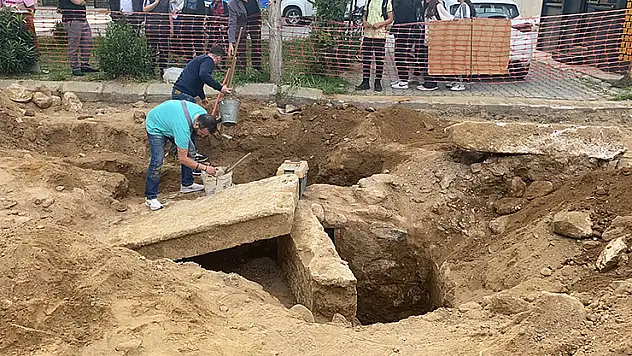 Aydın'da yol çalışmasında, Roma dönemine ait insan kemikleri bulundu