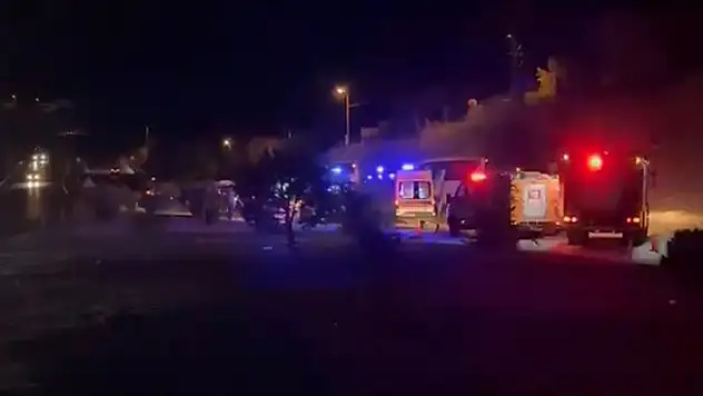 Aydın'da yolcu otobüsü yayaya çarptıktan sonra devrildi: 1 ölü, 7 yaralı
