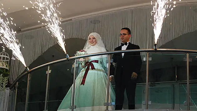 Ayhan ve Yağcıoğlu ailelerinin mutlu günü