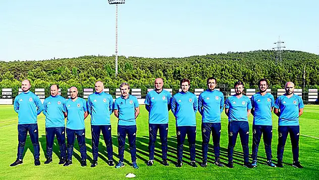 Aykut Kocaman aynı yardımcı kadrosu ile devam edecek
