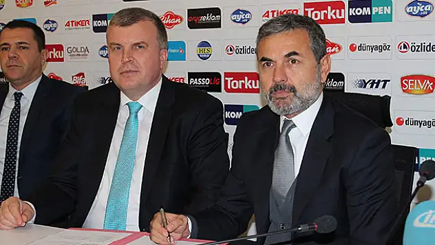 Aykut Kocaman imzalıyor
