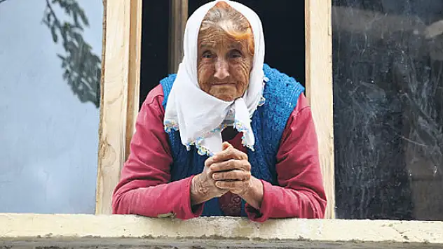 Ayşe ninenin oğlu da 8 işçinin arasında