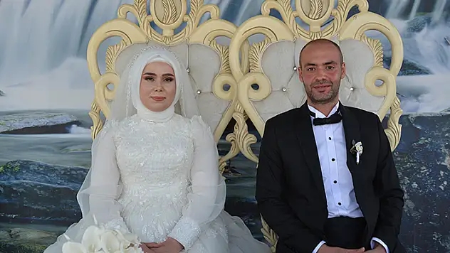 Ayşe ve Musa Kazım dünyaevine girdi
