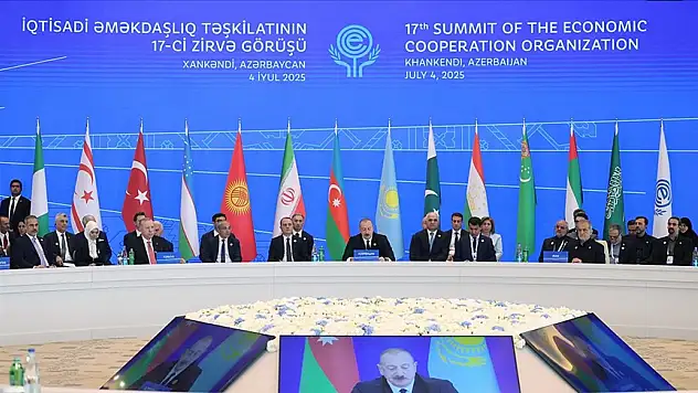Azerbaycan Cumhurbaşkanı Aliyev:  12 ülkeye doğalgaz ihraç ediyor