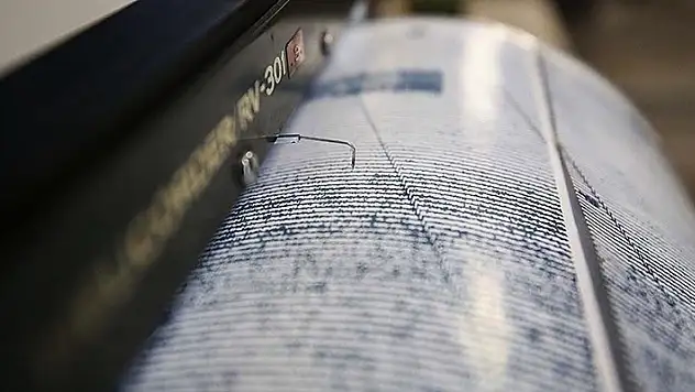 Azerbaycan'da 5,6 büyüklüğünde deprem meydana geldi
