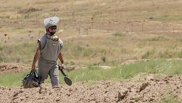 Azerbaycan, Ermenistan'ın döşediği 158 binden fazla mayın ve patlamamış mühimmatı imha etti
